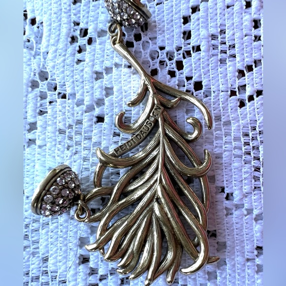 Heidi Daus 🆕 “Pretty As A Peacock” 🦚 feather magnetic pendant enhancer - Picture 5 of 13